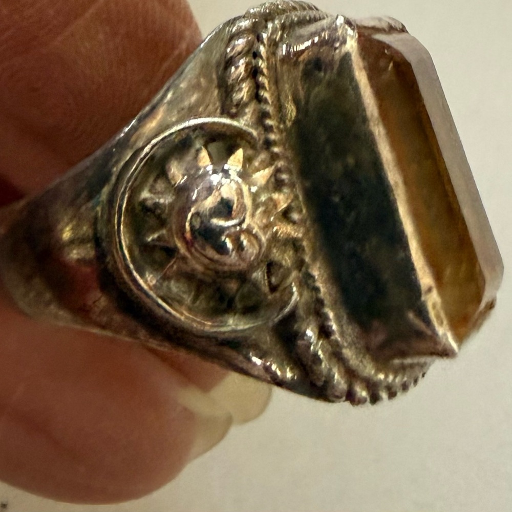 Sterling Silver & Citrine Rectangular Ring w/ Sun Sides  Size 8 1/4 - Picture 2 of 3